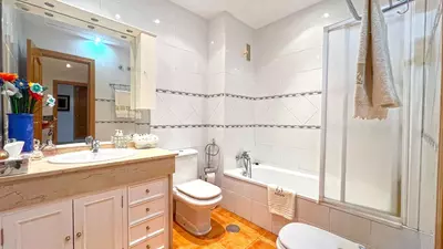 Middle Floor Apartment in Marbella