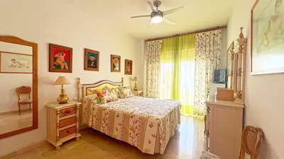 Middle Floor Apartment in Marbella
