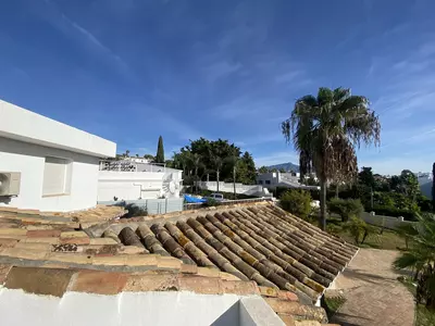 Detached Villa in El Paraiso