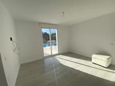 Detached Villa in El Paraiso