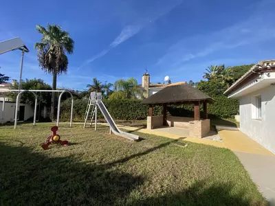 Detached Villa in El Paraiso