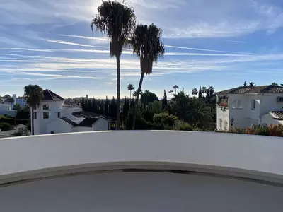 Detached Villa in El Paraiso