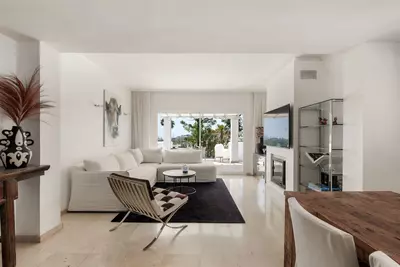 Penthouse in Nueva Andalucía