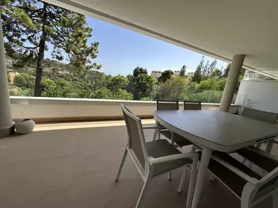 Middle Floor Apartment in Benahavís
