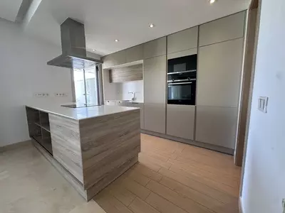Middle Floor Apartment in Benahavís
