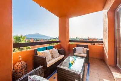 Middle Floor Apartment in Benahavís
