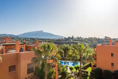 Middle Floor Apartment in Benahavís