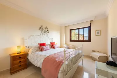 Middle Floor Apartment in Benahavís