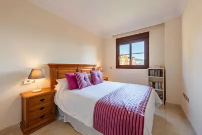 Middle Floor Apartment in Benahavís