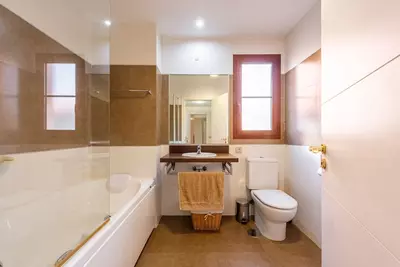 Middle Floor Apartment in Benahavís
