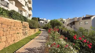 Middle Floor Apartment in Marbella