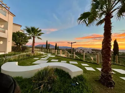 Top Floor Apartment in Manilva
