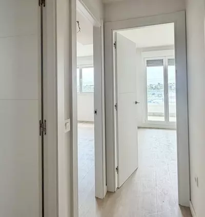 Middle Floor Apartment in Nueva Andalucía
