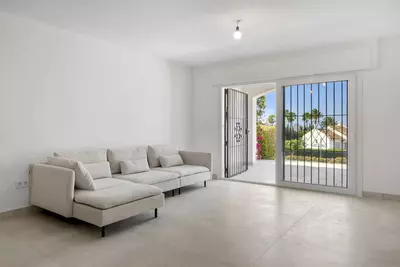 Ground Floor Apartment in Nueva Andalucía