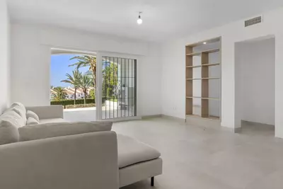 Ground Floor Apartment in Nueva Andalucía