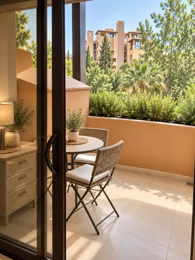 Middle Floor Apartment in Estepona