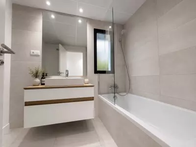 Middle Floor Apartment in Selwo