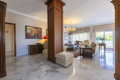 Middle Floor Apartment in Nueva Andalucía