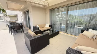Middle Floor Apartment in Benahavís