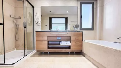 Middle Floor Apartment in Benahavís