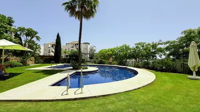 Middle Floor Apartment in Benahavís