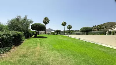 Middle Floor Apartment in Benahavís