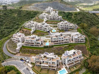 Middle Floor Apartment in Nueva Andalucía
