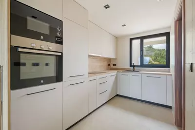 Middle Floor Apartment in Nueva Andalucía