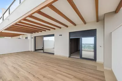 Middle Floor Apartment in Nueva Andalucía