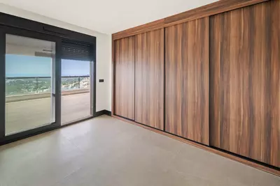 Middle Floor Apartment in Nueva Andalucía