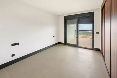 Middle Floor Apartment in Nueva Andalucía