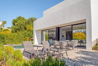 Detached Villa in Estepona