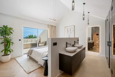 Penthouse Duplex in Nueva Andalucía