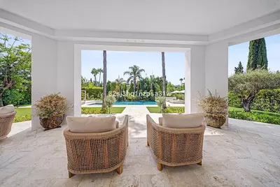 Detached Villa in Nueva Andalucía