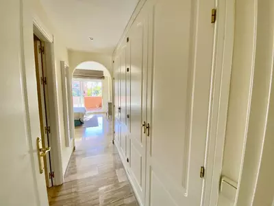 Middle Floor Apartment in Guadalmina Baja