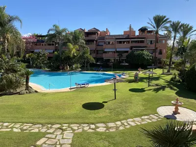 Middle Floor Apartment in Guadalmina Baja