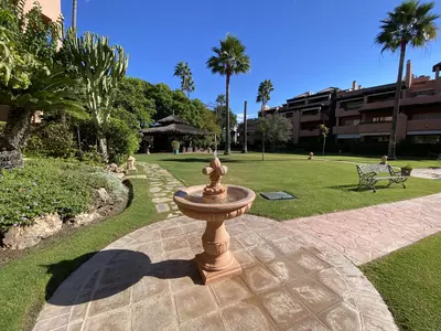 Middle Floor Apartment in Guadalmina Baja