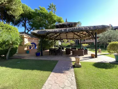 Middle Floor Apartment in Guadalmina Baja