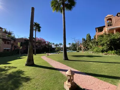 Middle Floor Apartment in Guadalmina Baja