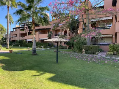 Middle Floor Apartment in Guadalmina Baja