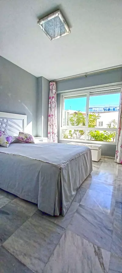 Middle Floor Apartment in Marbella