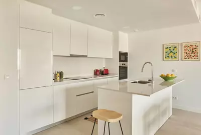 Middle Floor Apartment in Estepona