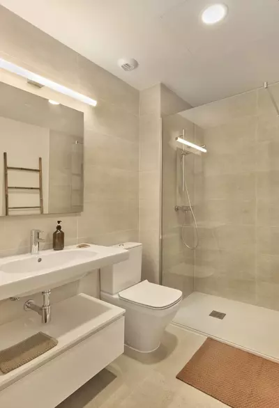 Middle Floor Apartment in Estepona