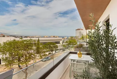 Middle Floor Apartment in Estepona