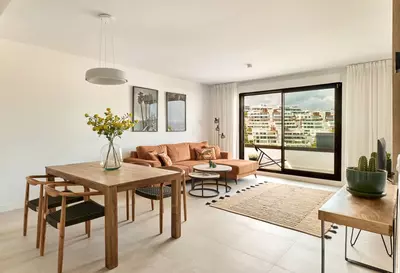 Middle Floor Apartment in Estepona