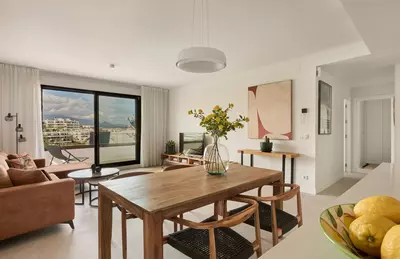 Middle Floor Apartment in Estepona