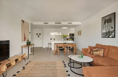 Middle Floor Apartment in Estepona