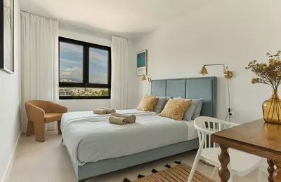 Middle Floor Apartment in Estepona