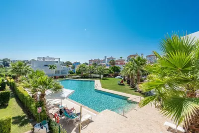 Ground Floor Apartment in El Paraiso
