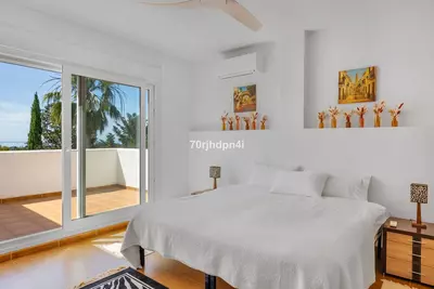 Detached Villa in Estepona